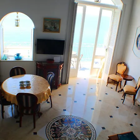 Diamante Apartment *